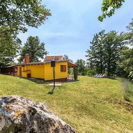 Vacation Home Latini Hum Exteriör bild