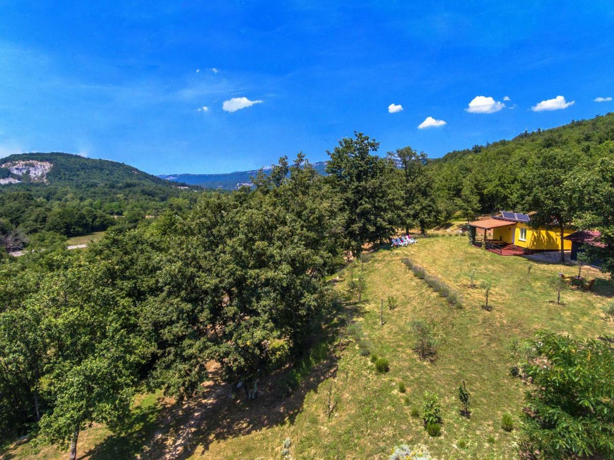 Vacation Home Latini Hum Exteriör bild