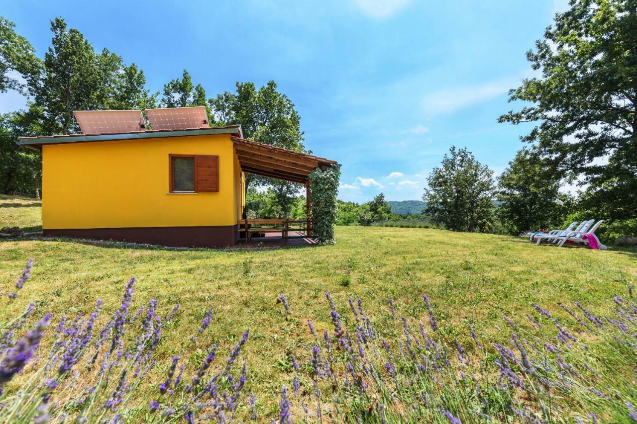 Vacation Home Latini Hum Exteriör bild